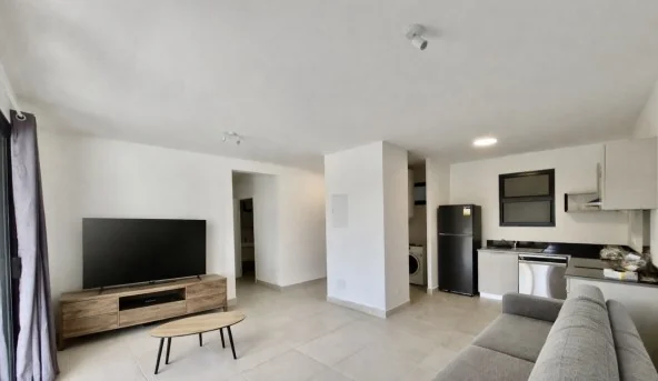 PIRAE... PROCHE TAAONE, LOUE BEAU T3 NEUF 85 M2 + TERRASEE 15 M2