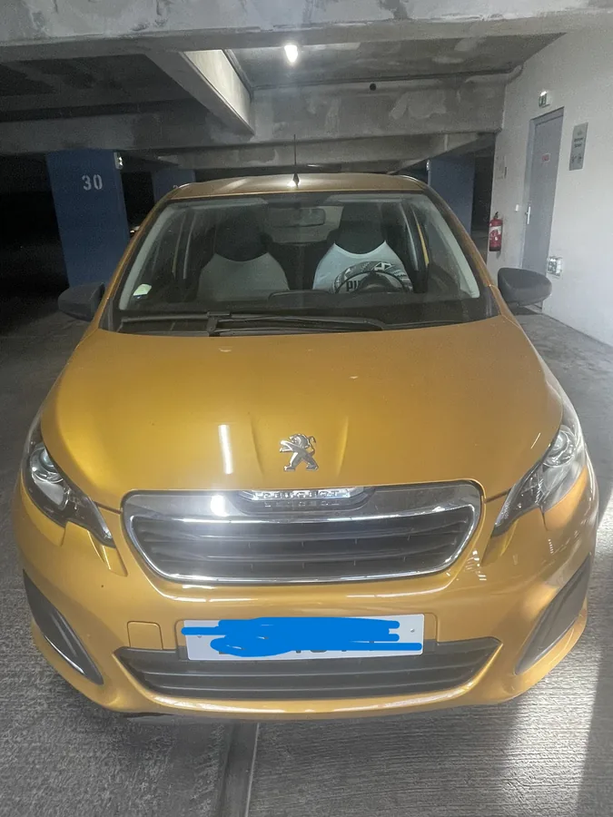 PEUGEOT 108
