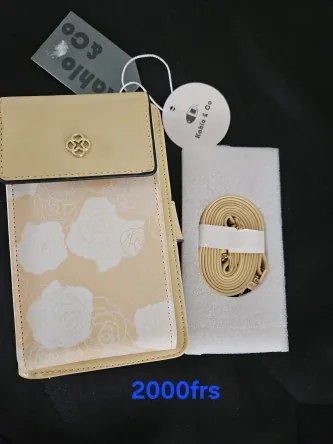 A VENDRE SAC BANDOULIÈRE  2000FRS NEUF