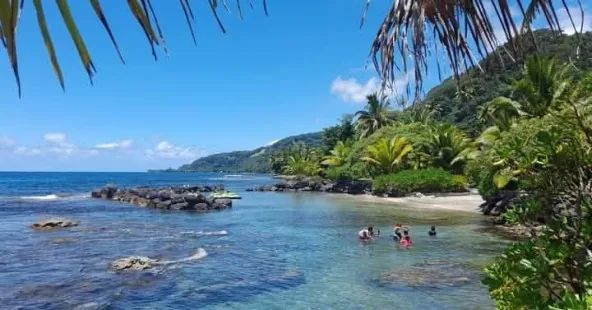 Location saisonnière aux nuitées,semaines,mois sur la presqu'île de Tahiti côté est,route de Tautira