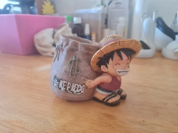 Porte-stylos de bureau en résine One Piece Luffy