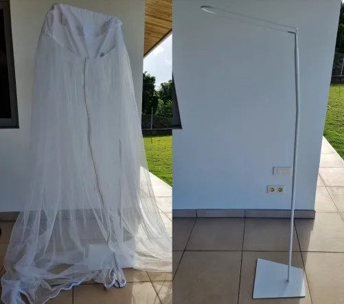 A vendre Fleche de lit sur socle et moustiquaire ciel de lit Domiva