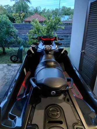 JET SKI