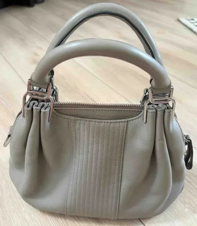 Vends sac à main élégant de la marque Le TANNEUR