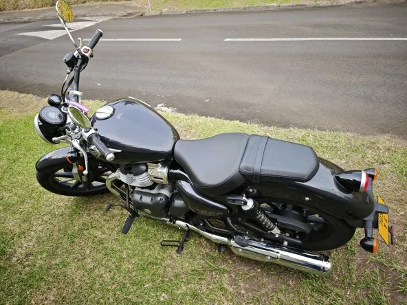 Royal Enfield Super Meteor 650 – État Neuf – 1 000 km - sous garantie juillet 2027