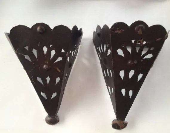 Paire d’appliques en fer forgé
