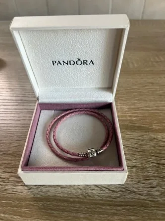 Pandora bracelet rose