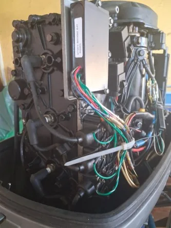 Vends moteur Yamaha 90, 2 temps