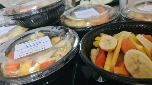bowls de fruits frais