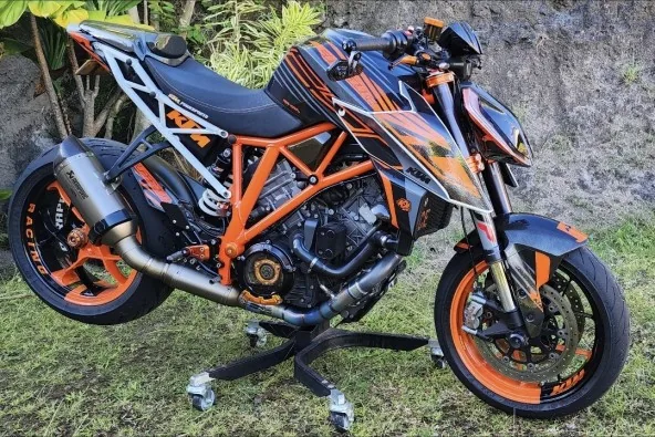 Vends KTM 1290 Superduke R