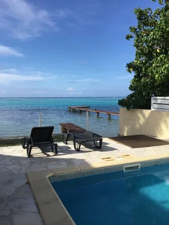LOUE MAISON AVEC PISCINE bord de mer Moorea