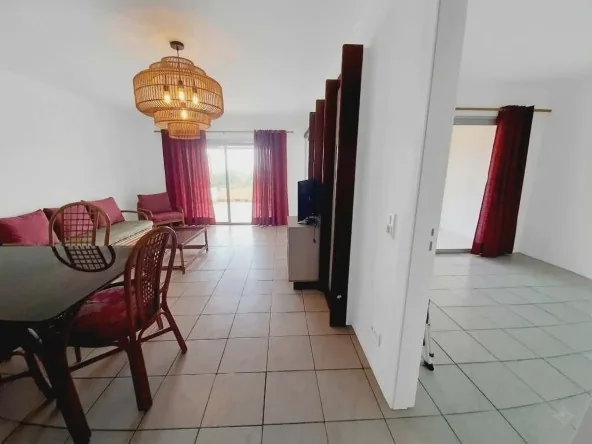 PUNAAUIA, GRAND APPARTEMENT F2, VUE MOOREA