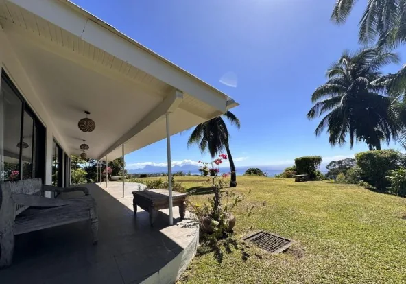 A louer - Maison sur un terrain de 5 000 m² à Papeete