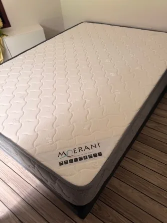 Matelas Moerani 140x190 + sommier.