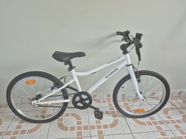 A vendre vélo enfant 5-8 ans - État neuf