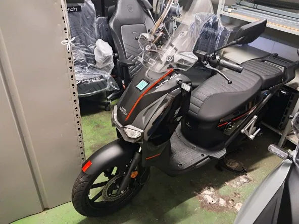 ð À vendre – Scooters & motos électriques NEUFS ! â¡