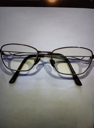Monture lunettes enfant marque Charmant en titane