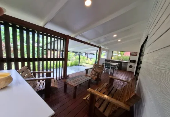A LOUER VAIANAE MAISON F3 ACCES MER 145 000 XPF