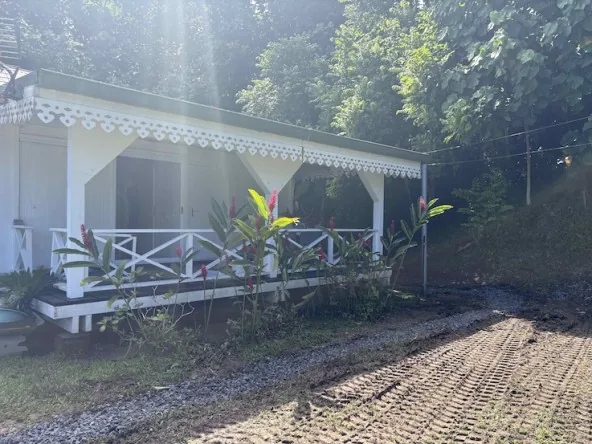 ð¡ À louer – Maison F4 Tumaraa (Miri Miri, côte ouest – côté montagne)