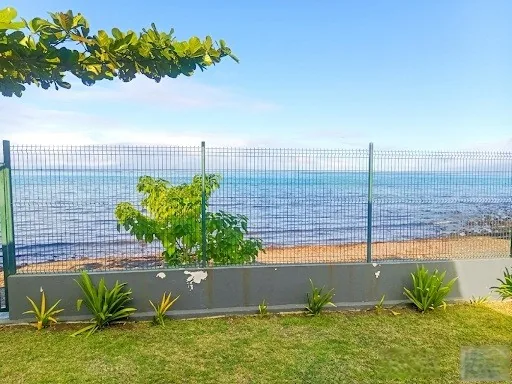 PAEA, LOUE BUNGALOWS, BORD DE MER...