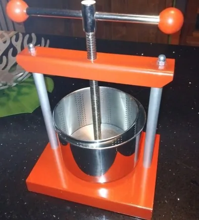 A vendre presse coco