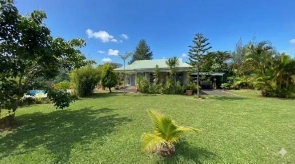 PUUNUI. MAGNIFIQUE PROPRIÉTÉ DE 2000M2. - VM21665