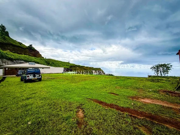 TERRAIN A VENDRE SUR MIRI - PUNAAUIA