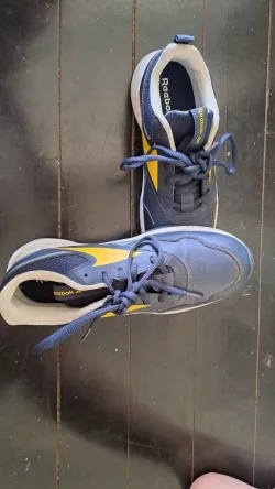Basket Reebok taille 38