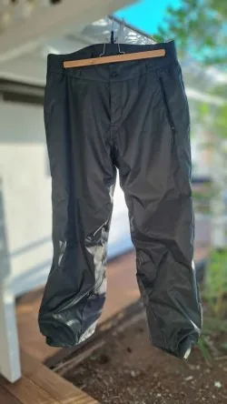 Pantalon de ski homme jamais servi 4 000 FCFP